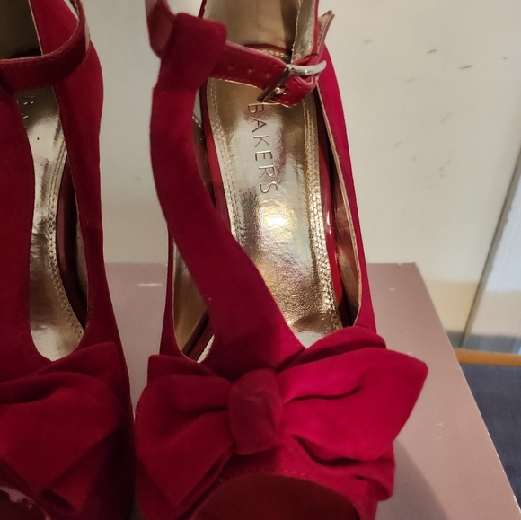 Red Suede and Patent Leather Heels Kailee by Baker - Picture 2 of 11